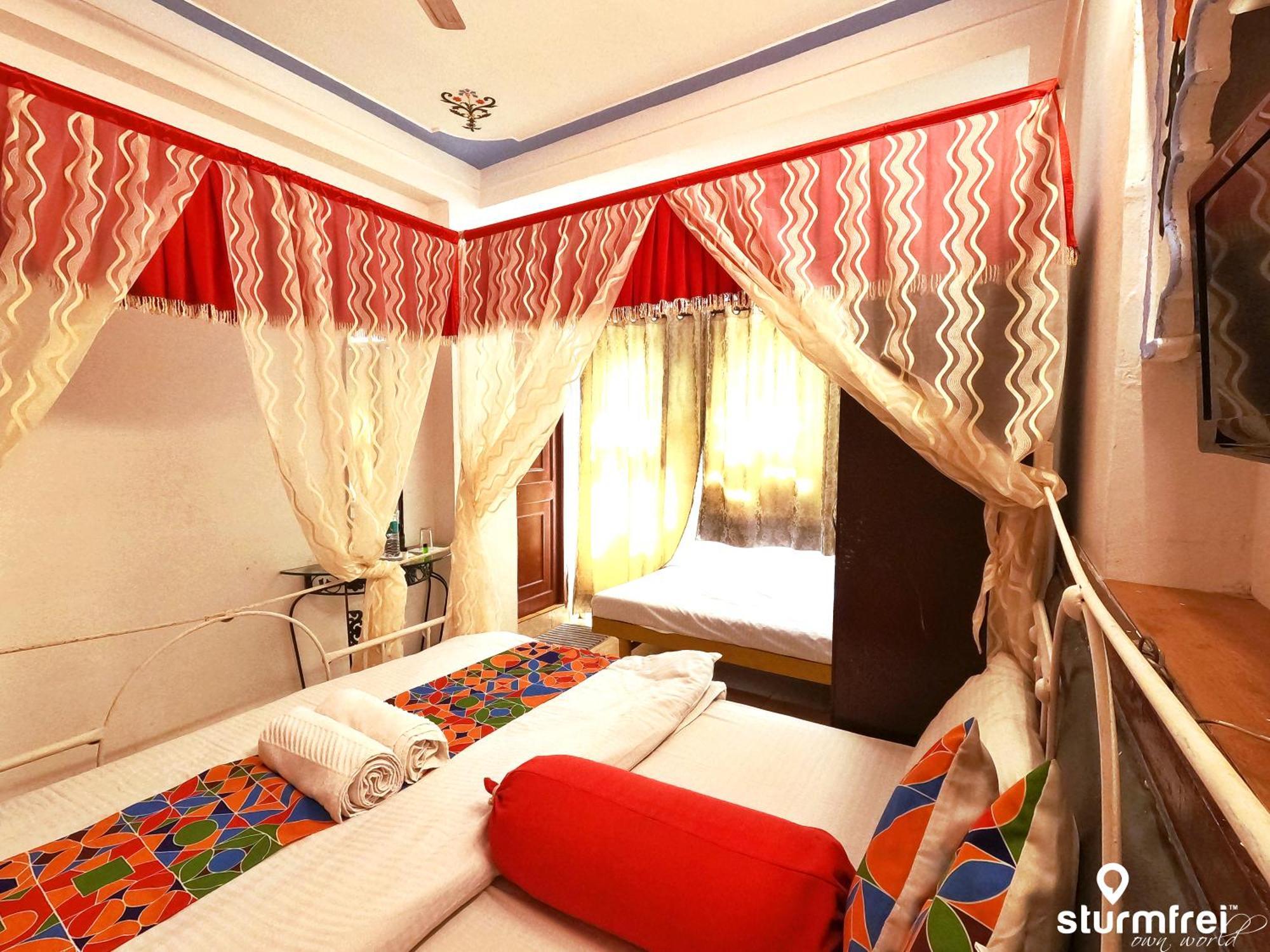 Jungle By Sturmfrei Udaipur Hostel ภายนอก รูปภาพ